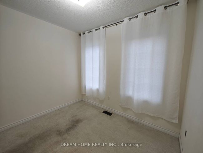 28 Robert Joffre Leet Ave, House attached with 3 bedrooms, 3 bathrooms and 1 parking in Markham ON | Image 27