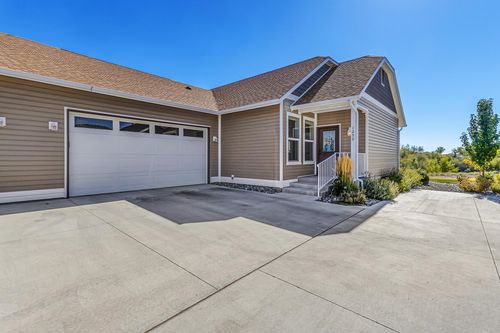 1250 Periwinkle Ct, Fruita, CO, 81521-8738 | Card Image