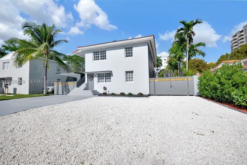 3711 Sw 27th Ln, Miami, FL, 33134-7285 | Card Image