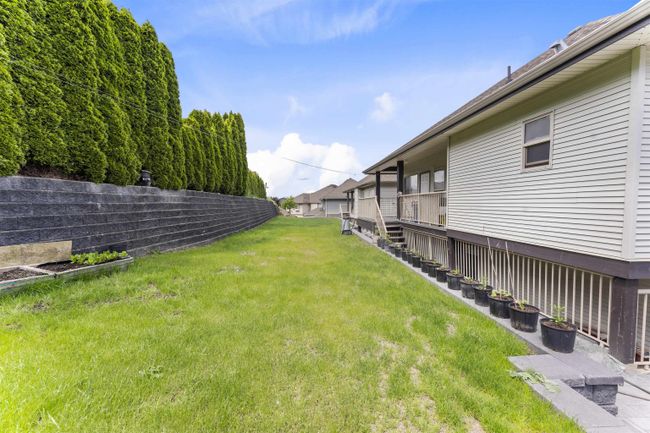 3554 Thurston Place, House other with 6 bedrooms, 4 bathrooms and 5 parking in Abbotsford BC | Image 40