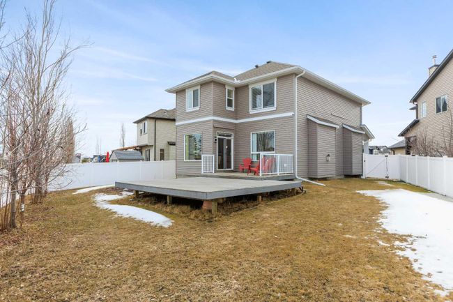 133 Everwoods Court Sw, Home with 4 bedrooms, 3 bathrooms and 4 parking in Calgary AB | Image 46