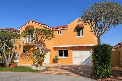 8510 Nw 1st Ter, Miami, FL, 33126-3897 | Card Image