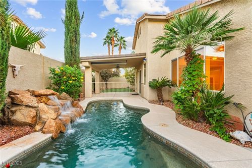 7812 Red Leaf Dr, Las Vegas, NV, 89131-5004 | Card Image