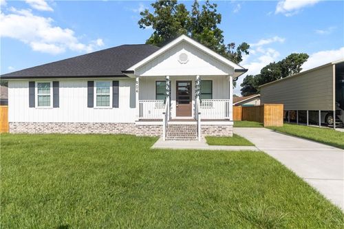 904 Ellen St, Gretna, LA, 70056-3618 | Card Image