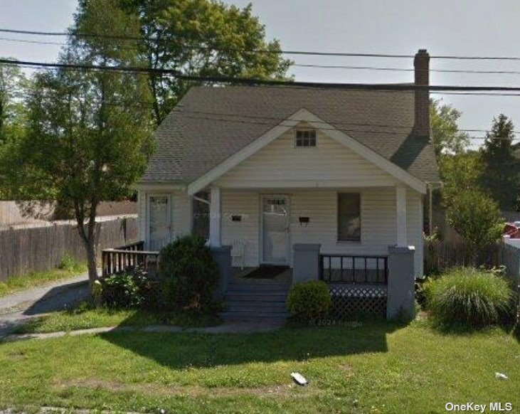 6th Ave, Huntington Station, NY 11746