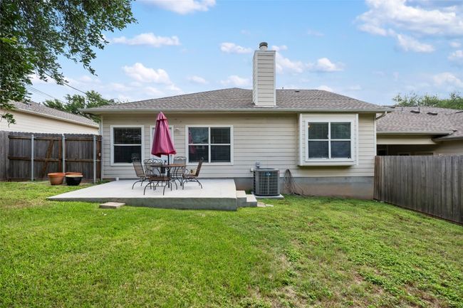 B - 1002 Castile Rd, Home with 3 bedrooms, 2 bathrooms and 3 parking in Austin TX | Image 33