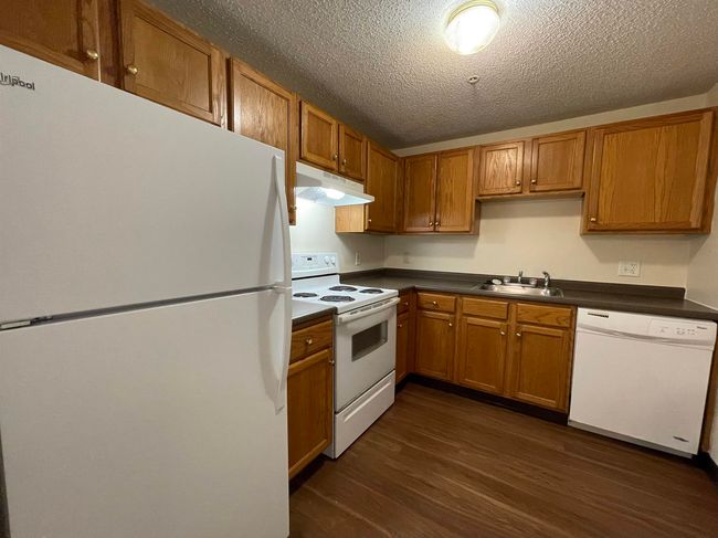 APT-201 - 96 Powers St, Condo with 2 bedrooms, 1 bathrooms and null parking in Milford NH | Image 15