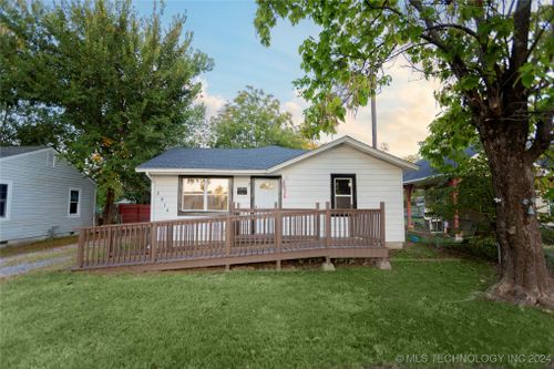 2016 N 14th, McAlester, OK, 74501 | Card Image