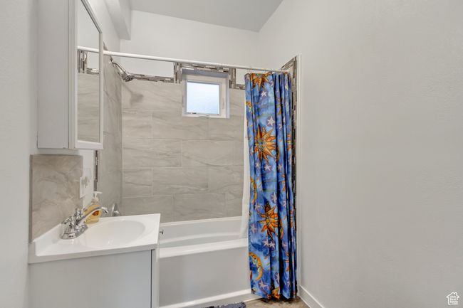 2nd Bath | Image 24