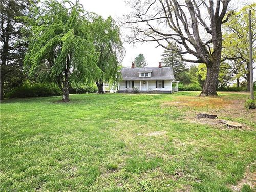 113 Kudzu Creek Trl, Siloam, NC, 27047-9117 | Card Image