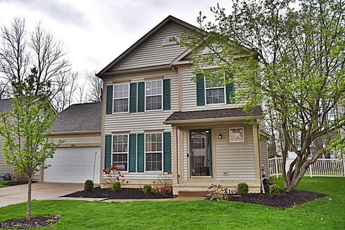 7816 Benton Ln, Hudson, OH, 44236-1395 | Card Image