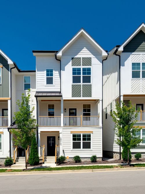 2010 Maple View Ln, Nashville, TN, 37207-3047 | Card Image