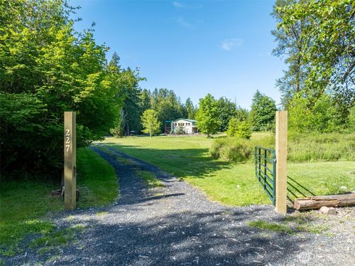 227 Cougar Ln, Toledo, WA, 98591 | Card Image