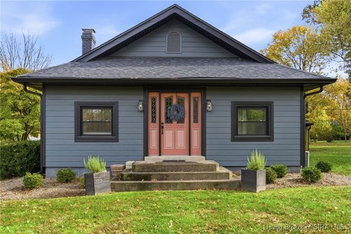 626 Maple Ln, New Albany, IN, 47150-5245 | Card Image