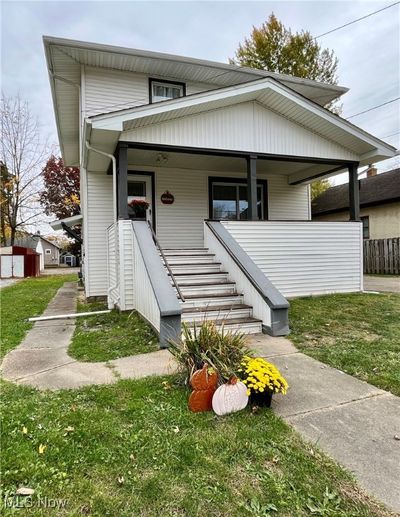 209 Sheridan Avenue, House other with 3 bedrooms, 2 bathrooms and null parking in Niles OH | Image 1