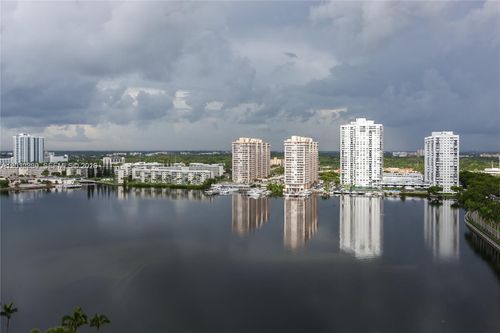1801-18181 Ne 31st Ct, Aventura, FL, 33160-2677 | Card Image
