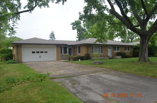 225 Kublick Dr, Benton Harbor, MI, 49022-6618 | Card Image