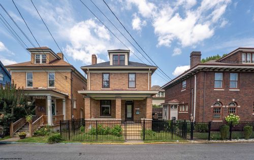 227 Hagans St, Morgantown, WV, 26501-7513 | Card Image