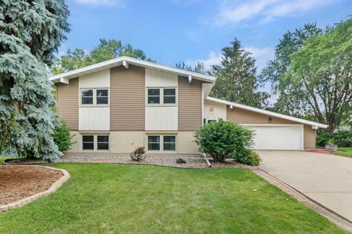 1309 Kuhle Drive, Sun Prairie, WI, 53590 | Card Image