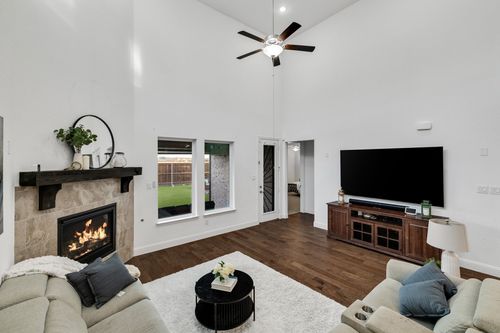 2401 Silverleaf Dr, Lantana, TX, 76226-5648 | Card Image