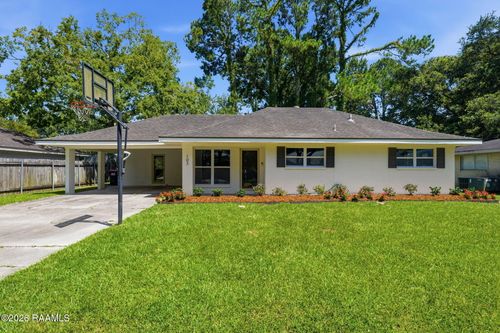 103 Newcastle Dr, Lafayette, LA, 70503-4207 | Card Image