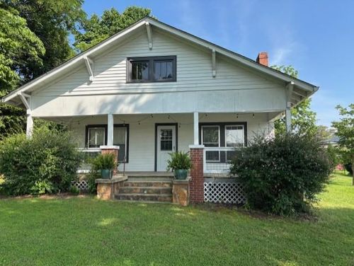 80 Bell St, Hiawassee, GA, 30546-2323 | Card Image