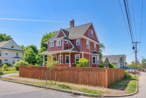 26 Adelaide St, Portland, ME, 04103-3415 | Card Image
