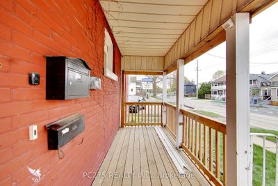 185 Brock St N, Home with 1 bedrooms, 2 bathrooms and 3 parking in Sarnia ON | Image 3