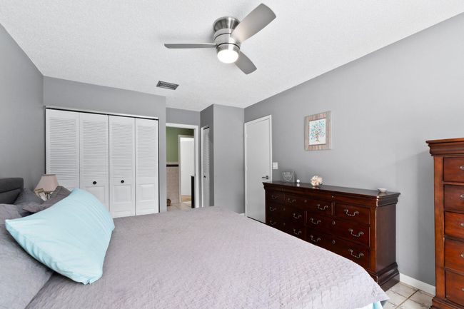 5280 Se Dell St, House other with 4 bedrooms, 2 bathrooms and null parking in Stuart FL | Image 12