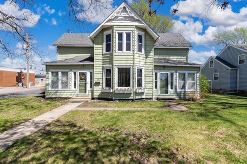 111 S Willow St, Belle Plaine, MN, 56011-1706 | Card Image