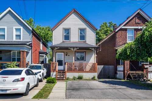 16 Albemarle St, Hamilton, ON, L8L7G3 | Card Image