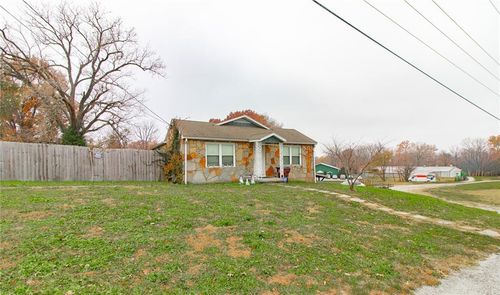 116 W Rives Rd, Clinton, MO, 64735-1155 | Card Image