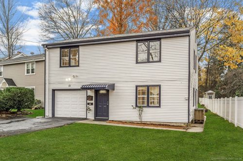 11 Pepper Ridge Road, Stamford, CT, 06905 | Card Image