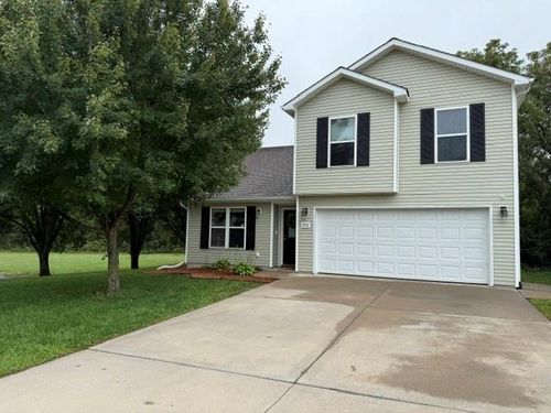 1712 Winding Creek Ln, Cameron, MO, 64429-8220 | Card Image