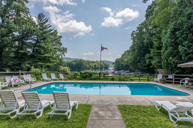 6 Candleview Dr, House other with 3 bedrooms, 3 bathrooms and null parking in Sherman CT | Image 4