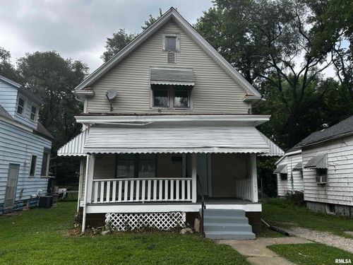 1031 E Behrends Ave, Peoria, IL, 61603-3305 | Card Image