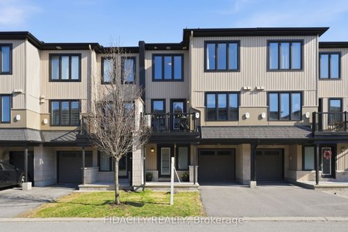807 Element Pvt, Kanata, ON, K2M0M8 | Card Image