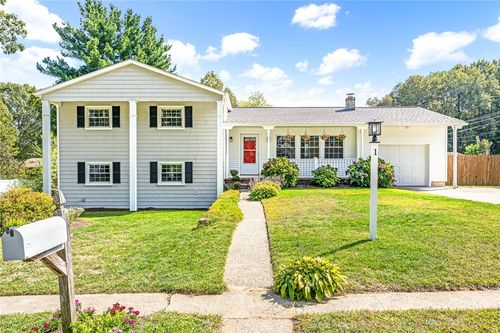 1 Appletown Rd, Greenville, RI, 02828-1301 | Card Image