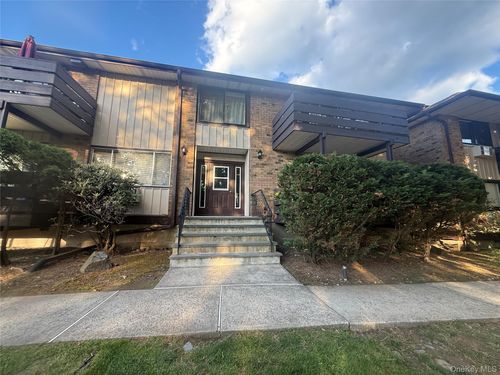 188 Sierra Vista Ln, Valley Cottage, NY, 10989-2702 | Card Image