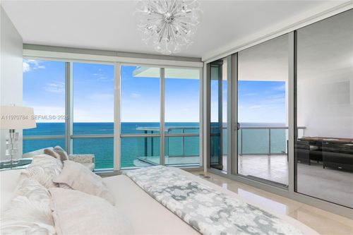 2905-17121 Collins Ave, Sunny Isles Beach, FL, 33160-4359 | Card Image