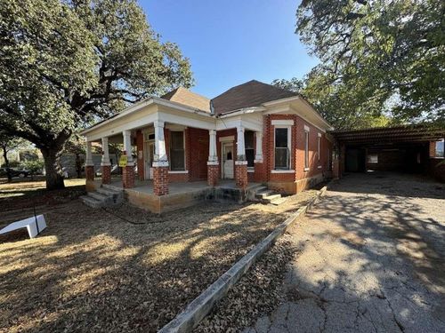 1414 Avenue A, Brownwood, TX, 76801-3818 | Card Image