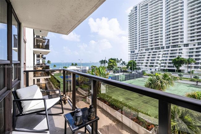 311 - 600 Ne 36th St, Condo with 2 bedrooms, 1 bathrooms and null parking in Miami FL | Image 9