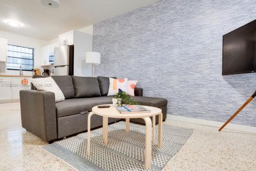 apt-2-1645 Sw 7th St, MIAMI, FL, 33135-3780 | Card Image