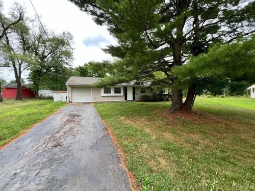 6 Poe Ct, KENDALL PARK, NJ, 08824-1416 | Card Image