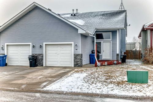 746 Carriage Lane Drive, Carstairs, AB, T0M0N0 | Card Image