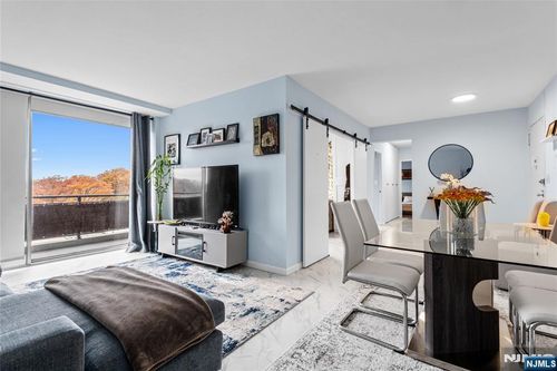 4 Horizon, Fort Lee, NJ, 07024 | Card Image