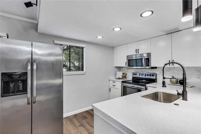 101 - 2301 Oak Park Way, Condo with 2 bedrooms, 2 bathrooms and null parking in ORLANDO FL | Image 6