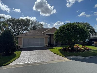 21630 King Henry Avenue, House other with 3 bedrooms, 2 bathrooms and null parking in LEESBURG FL | Image 1