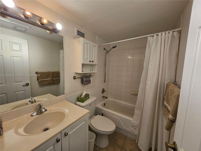 PH17 - 2501 S Ocean Dr, Condo with 1 bedrooms, 1 bathrooms and null parking in Hollywood FL | Image 16