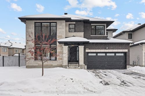 242 Shinleaf Crescent, Orleans - Convent Glen and Area, ON, K1W0J2 | Card Image